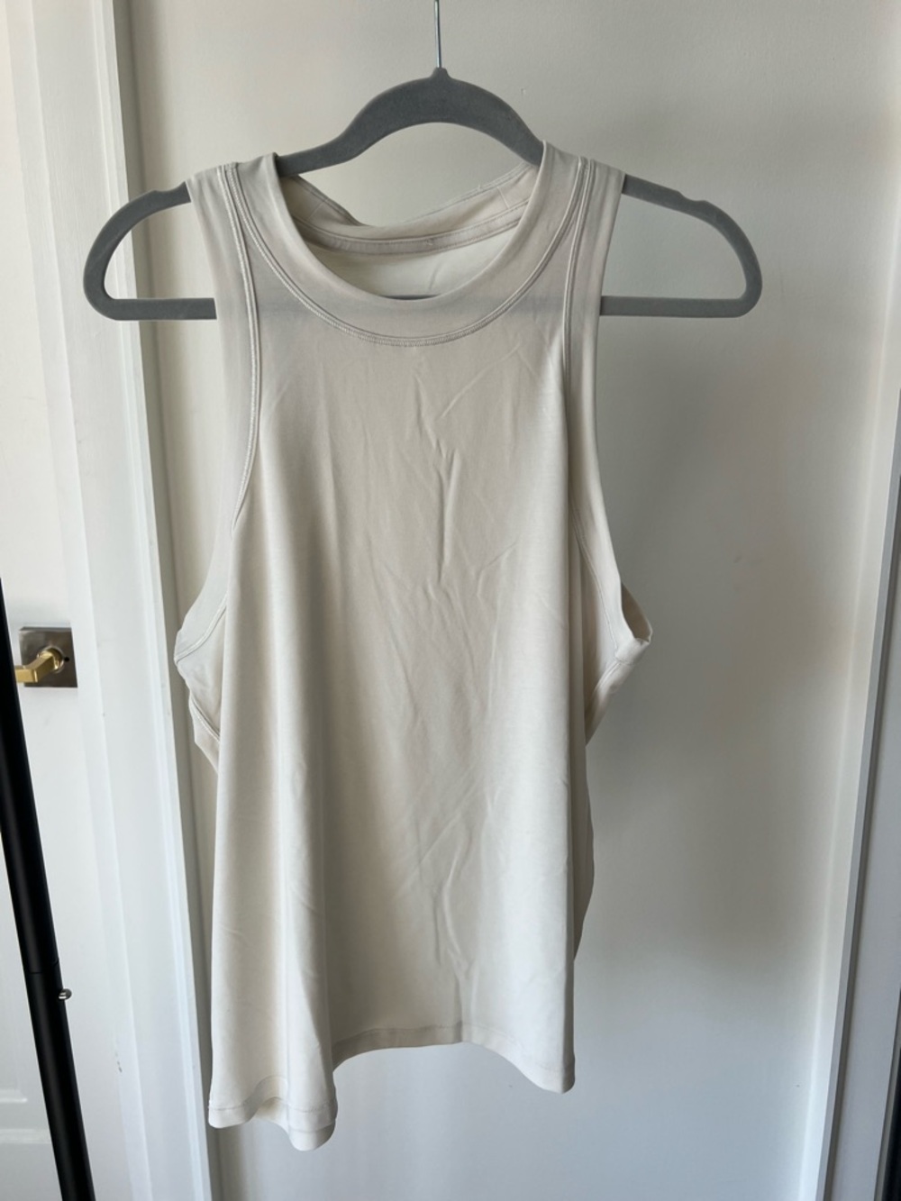 Lululemon Sleeveless Crewneck Tank Top in Light Cream